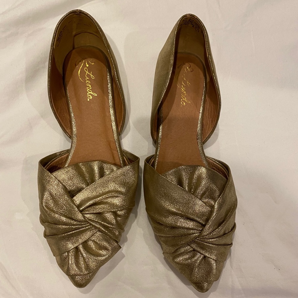 Anthropology Liendo gold flats